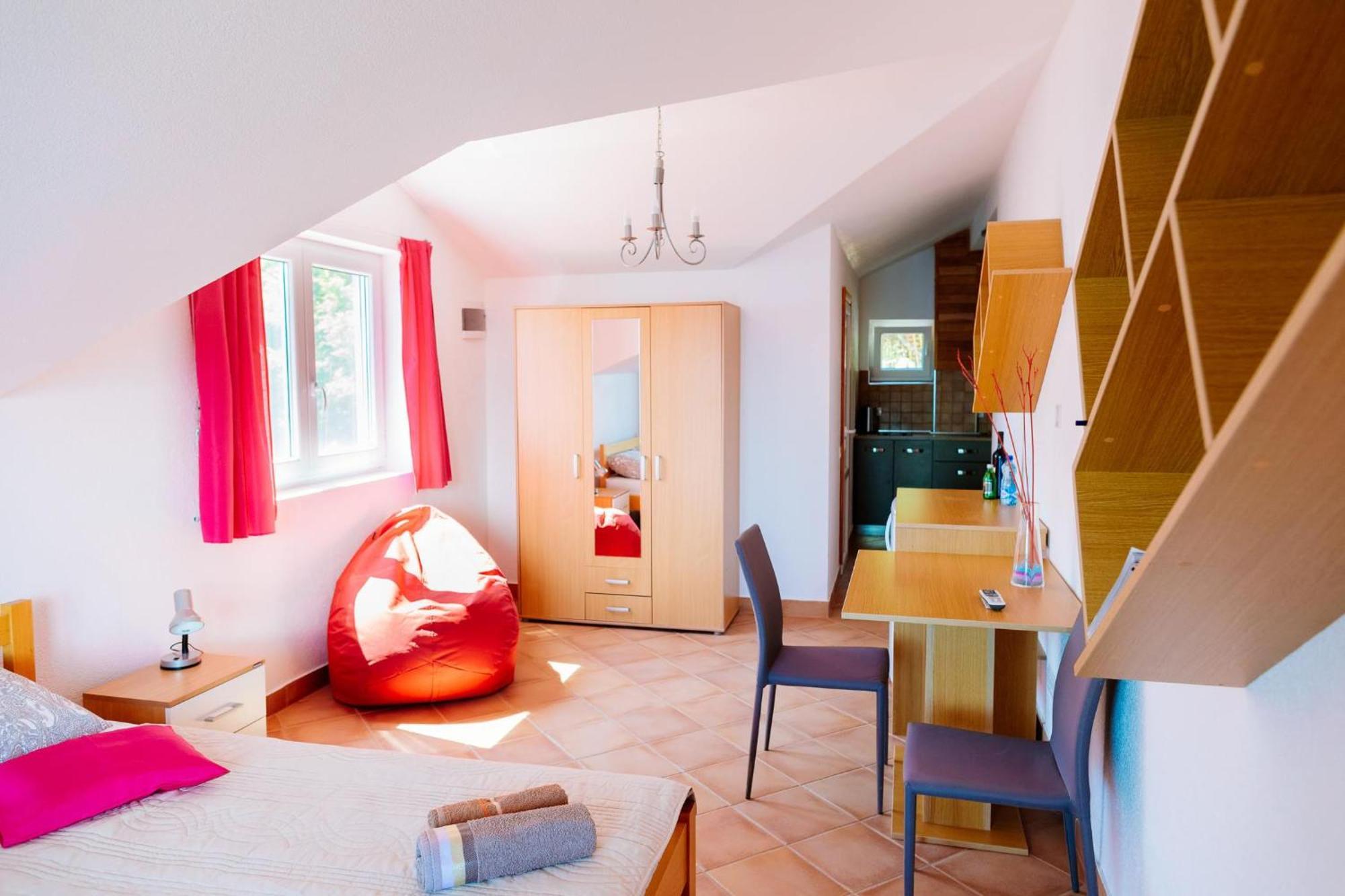 Ferienwohnung Odessa Mama Bijela Zimmer foto